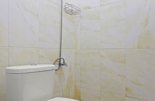 Tegal Hotel | Budget-Friendly OYO 91487 Ib Homestay with Breakfast