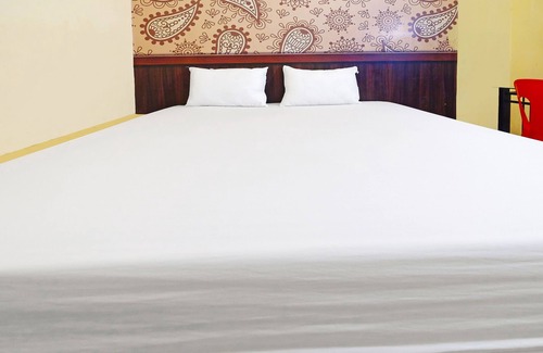 Palopo Hotel | Budget-Friendly Stay at Oyo 91538 Wisma Idola Palopo