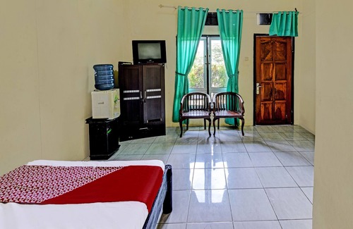 Pangandaran Hotel | Budget-Friendly Stay at OYO 91877 Mushroom Pondok Hotel