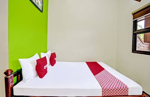 Briket Hotel | Discover OYO 92049 D'jamus Resort: Family-Friendly Getaway