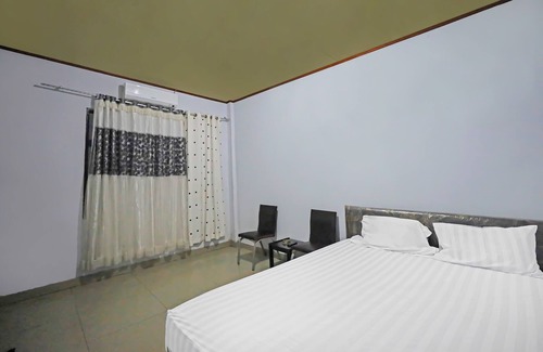 Makassar Hotel | Cozy Stay at OYO 92230 Penginapan Metro Parepare