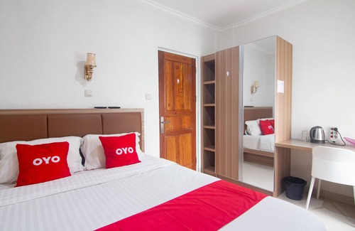 Serpong Hotel | Budget-Friendly Stay at OYO 92602 Doesnami Syariah