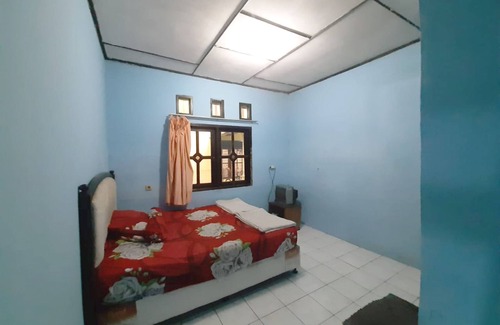 Cisarua Hotel | Budget-Friendly Stay at OYO 93018 Wisma Jayakarta