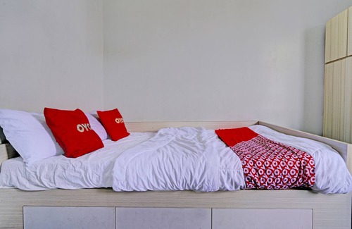 Cikampek Hotel | Discover OYO 93328 Graha Citra Syariah with Breakfast & Kids' Fun