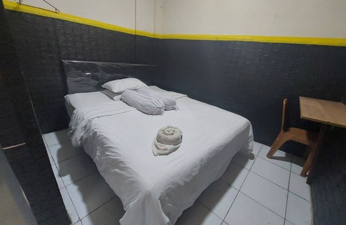 Kotaraja Hotel | Budget-Friendly Kharis Home Stay with Breakfast Included
