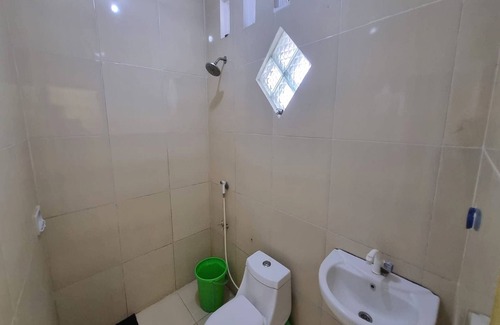 Asembagus Hotel | Discover Comfort at OYO 93381 New Asembagus