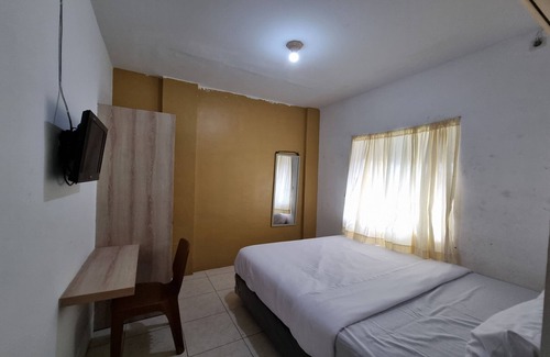 Binjai Hotel | Budget-Friendly OYO 93493 Wira Residensia with Breakfast