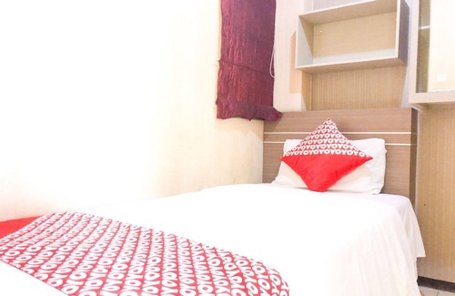 Karanganyar Hotel | Family-Friendly Stay at OYO 93767 45 Guest House