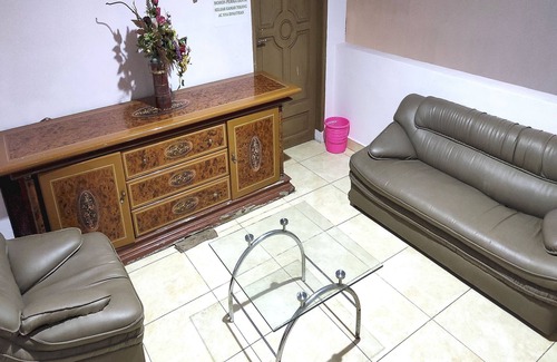 Karanganyar Hotel | Cozy Stay at OYO 93768 Setia Budi Guest House
