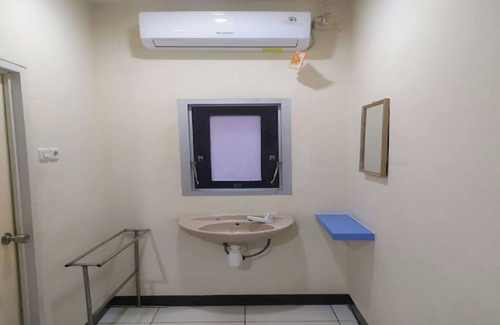 Palembang Hotel | Discover OYO 93818 Wisma Al Araf Syariah with Breakfast Included
