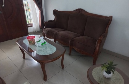 Purwokerto Hotel | Budget-Friendly OYO 93820 Salma Homestay with Breakfast