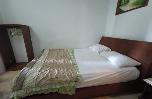 Java Hotel | Discover OYO 93826 Cprc Inn Serpong with Breakfast Included