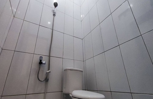 Wonosari Hotel | Budget-Friendly Stay at OYO 93867 Minso Inn Sepanjang
