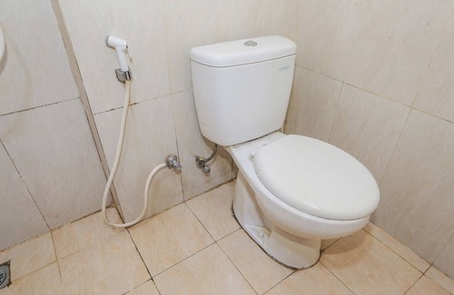 Depok Hotel | Budget-Friendly Bunda Rachma Rooms with Breakfast Options
