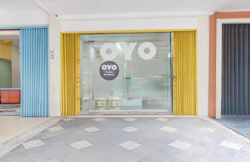 Gambir Hotel | OYO 94494 Krekot Residence Pasar Baru