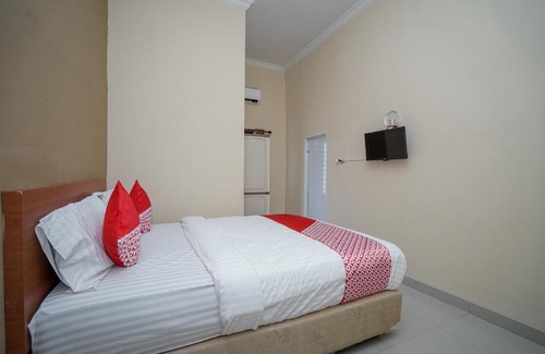 Palembang Hotel | Family-Friendly Stay at OYO 959 Graha HAM with Breakfast
