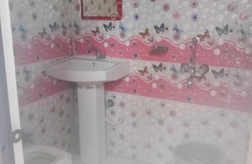 Jhalarapatan Apartment | Budget-Friendly OYO Bhagya Home Stay with Family Amenities