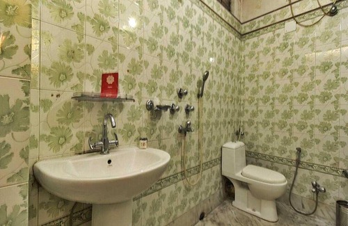 Bakkhali Hotel | Family-Friendly Stay at OYO Flagship 81098 Annapurna Hotel