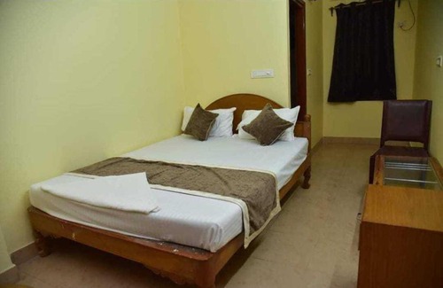 Bakkhali Hotel | Family-Friendly Stay at OYO Flagship 81098 Annapurna Hotel