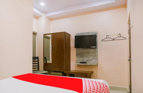 Gajuwaka Hotel | Budget-Friendly OYO Flagship Hotel Relax Residency for Families