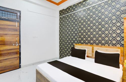 Kanpur Dehat District Hotel | OYO Flagship Hotel Akbarpur Town House