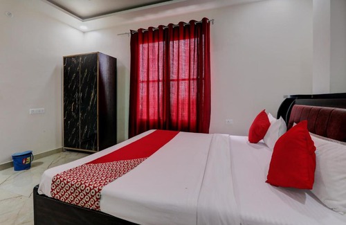 Lucknow Hotel | Top-Rated OYO Flagship Hotel Shri Ram Palace with Breakfast