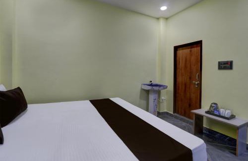 Farooq Nagar Hotel | OYO Flagship SRI JOGULAMBA RESIDENCY