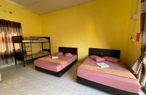 Semporna House | Comfortable Embun Homestay - Ideal for Families and Groups