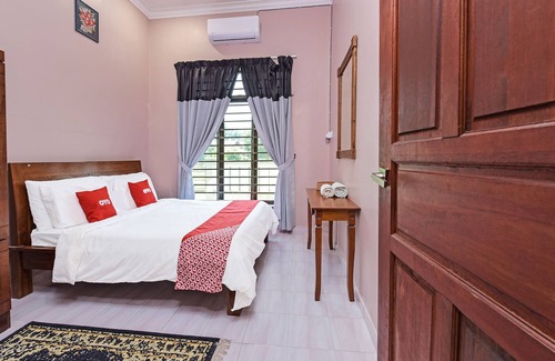 Kampung Gong Limau House | Comfortable Stay at OYO Home 90448 Nurbayu Guest House