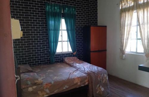 Chukai House | Family-Friendly OYO Home 90990 Sri Tempurung Homestay