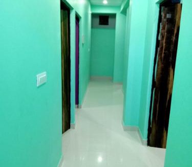 Malihabad Apartment | Guest Rated 10/10 at OYO HOME Manu Galaxy with Kitchen