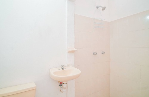 Chiapa De Corzo Hotel | Budget-Friendly Comfort at OYO Hospedaje Colibri