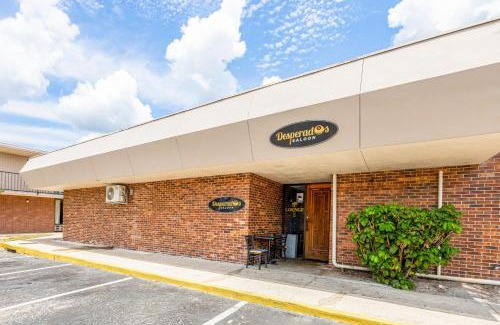 Bartow Hotel | Oyo Hotel Bartow