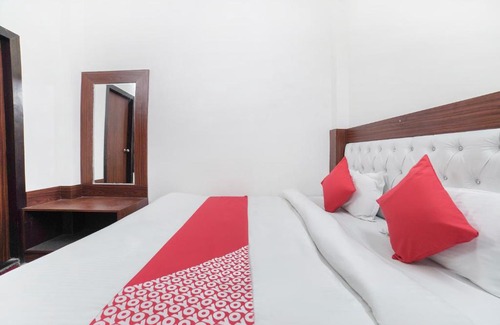 Rudrapur Hotel | Budget-Friendly OYO Hotel Good Times with Family Amenities