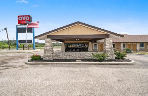 Junction Hotel | Pet-Friendly OYO Hotel Junction TX I-10 for Family Getaways