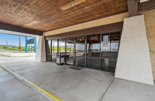 Junction Hotel | Pet-Friendly OYO Hotel Junction TX I-10 for Family Getaways