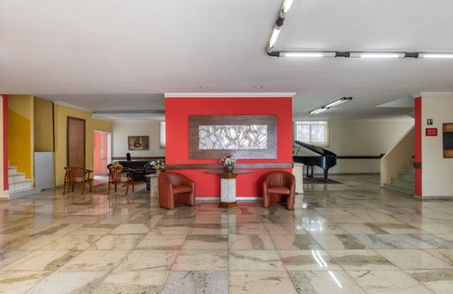 Sao Francisco Hotel | Budget-Friendly OYO Hotel L'Espace - Breakfast Included