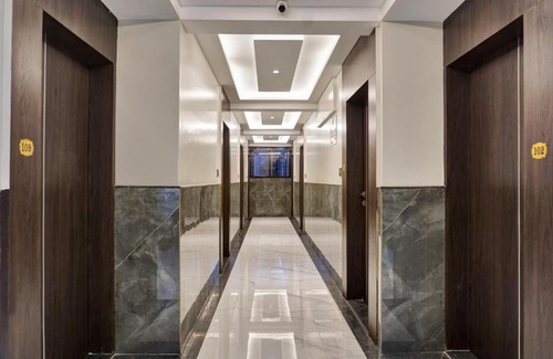 Kharadi Gaon Hotel | Budget-Friendly OYO Hotel Raghuvansh with Breakfast & Access