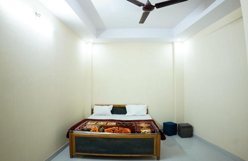 Bareilly Hotel | Budget-Friendly Stay at OYO Hotel Satrang for Families