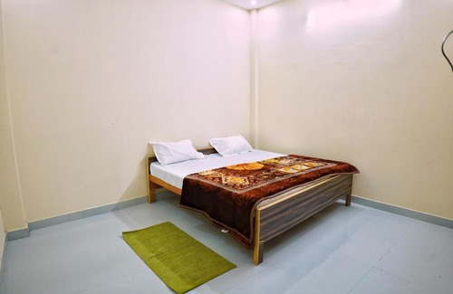 Bareilly Hotel | Budget-Friendly Stay at OYO Hotel Satrang for Families