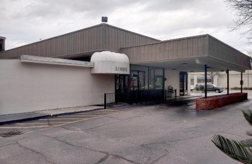 Sumter Hotel | Budget-Friendly OYO Hotel Sumter SC with Pet Amenities