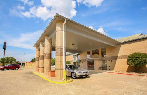 Texarkana Hotel | Pet-Friendly OYO Hotel Texarkana on Hwy I-30