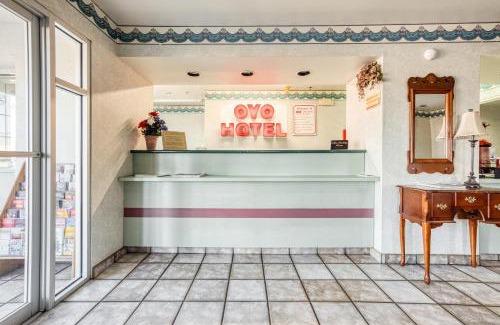 Wichita Falls Hotel | Budget-Friendly OYO Hotel Wichita Falls I-44 with Pool