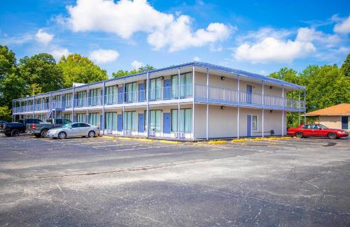 Kernersville Hotel | Family-Friendly OYO Inn Kernersville for Memorable Stays