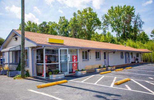 Kernersville Hotel | Family-Friendly OYO Inn Kernersville for Memorable Stays