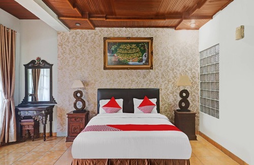 Bungo Hotel | Discover OYO Life 113500 Hotel R Cantika Syariah Experience