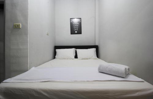 Rajabasa Hotel | Budget-Friendly OYO Life 2273 Pratama Homestay for Families