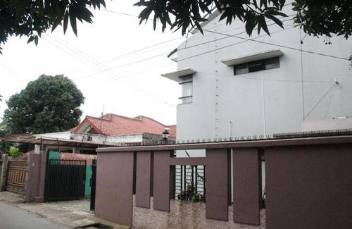 Depok Hotel | Budget-Friendly Child-Friendly Stay at Raihan Residence