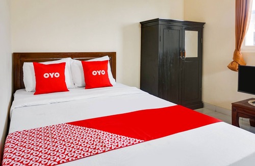 Asrikaton Hotel | Budget-Friendly OYO Life 91569 Omah Wijaya Kusuma Stay