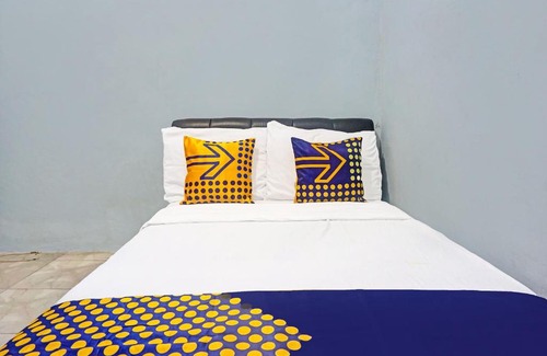 Gresik Hotel | Budget-Friendly OYO Life 91600 Syariah Army Kost & Homestay